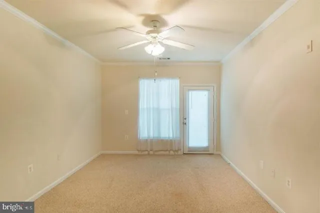 $2,400 | 5106 D Travis Edward Way, Unit 5106D, Centreville, VA 20120