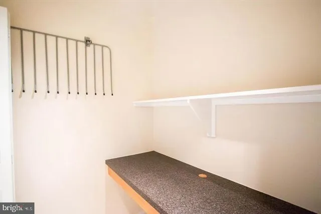 $2,400 | 5106 D Travis Edward Way, Unit 5106D, Centreville, VA 20120