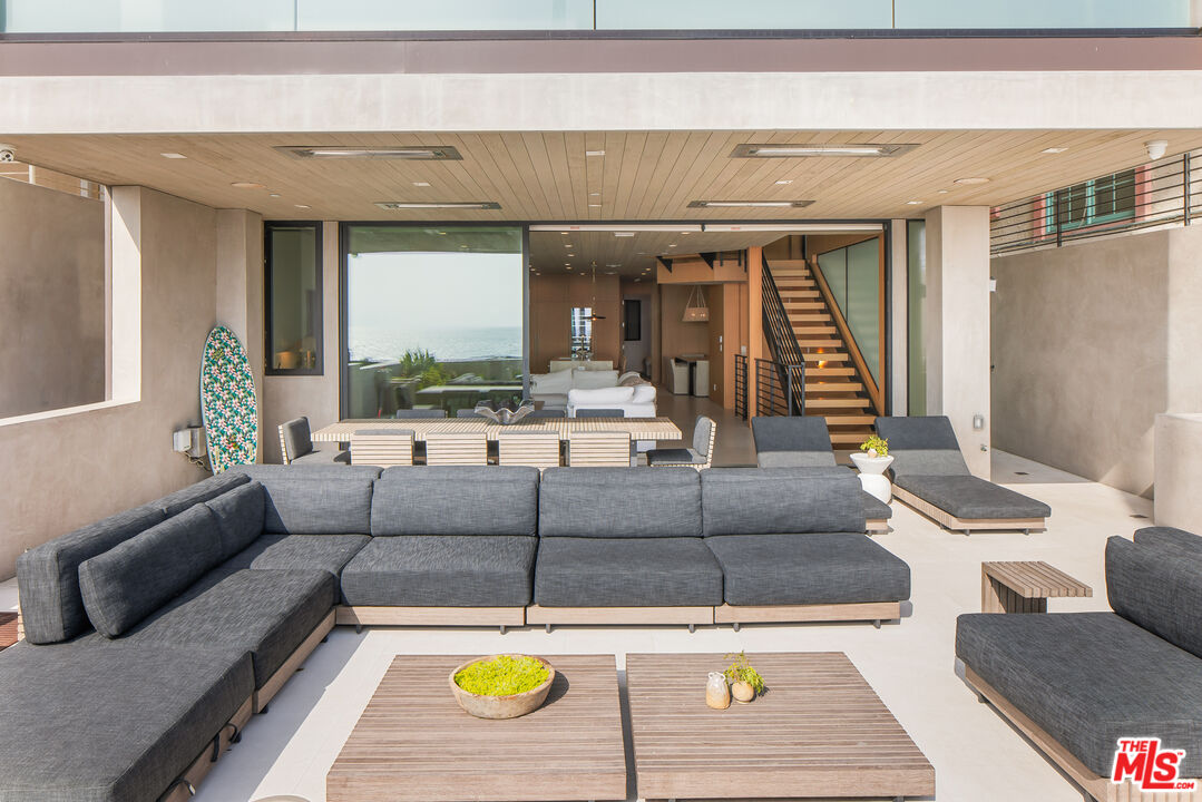 4016 The Strand Manhattan Beach, CA 90266 - Photo 4 of 40