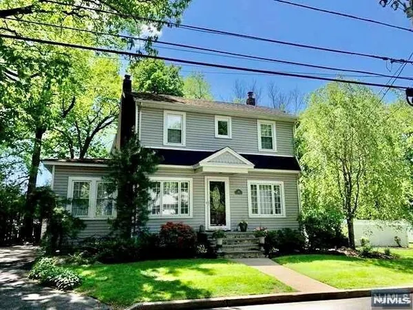 $2,950 | 116 Prospect Street, Paramus, NJ 07652