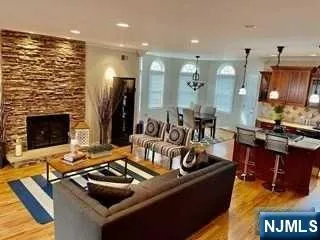 $2,950 | 116 Prospect Street, Paramus, NJ 07652