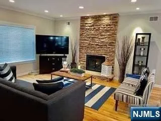 $2,950 | 116 Prospect Street, Paramus, NJ 07652