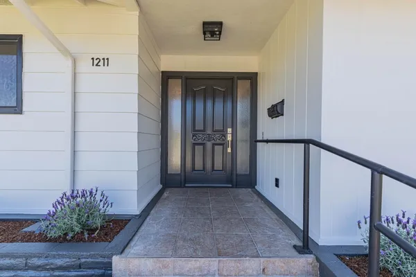$910,000 | 1211 VÃa Paraiso, Salinas, CA 93901