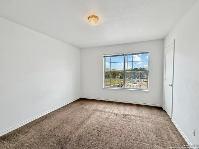 $139,900 | 107 Autumn Pass, Unit 107, San Antonio, TX 78245