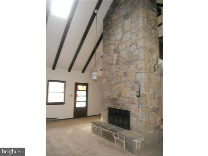 73 Forgedale Road Fleetwood, PA 19522 - Photo 11 of 21 Great Room