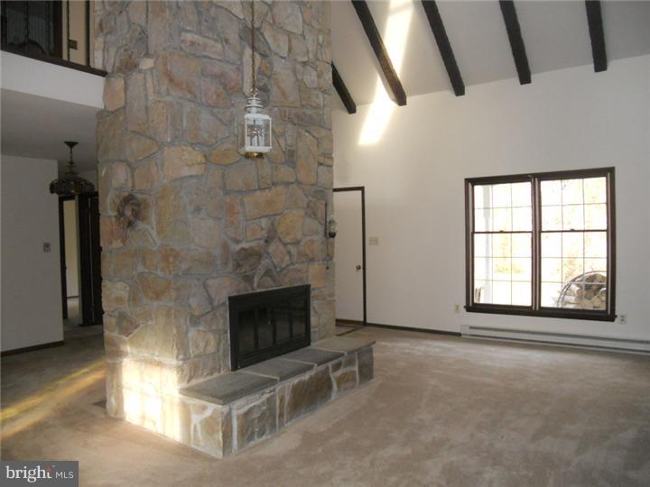 73 Forgedale Road Fleetwood, PA 19522 - Photo 12 of 21 Great Room