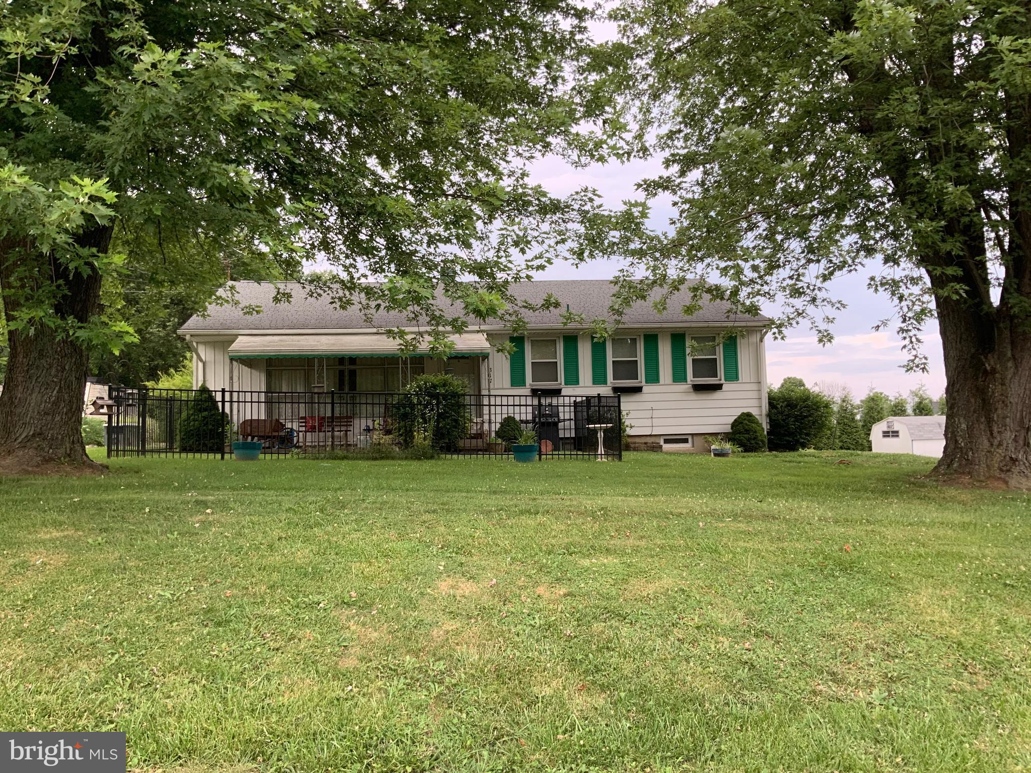 317 Walnuttown Road Fleetwood, PA 19522 - Photo 3 of 32 Gallery Image 3