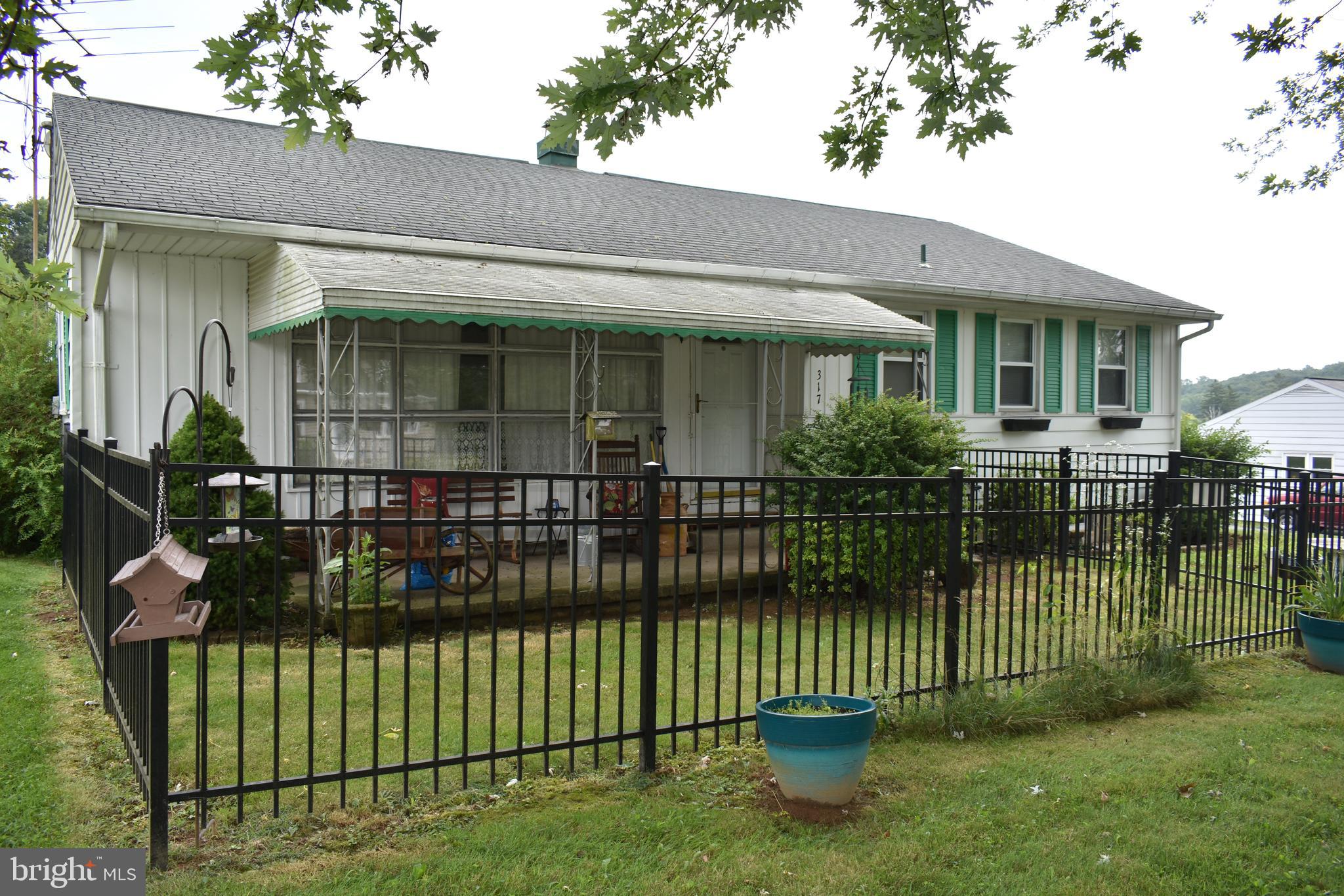 317 Walnuttown Road Fleetwood, PA 19522 - Photo 9 of 32 Gallery Image 9