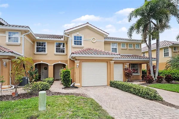 $299,900 | 20072 Heatherstone Way, Unit 5, Estero, FL 33928