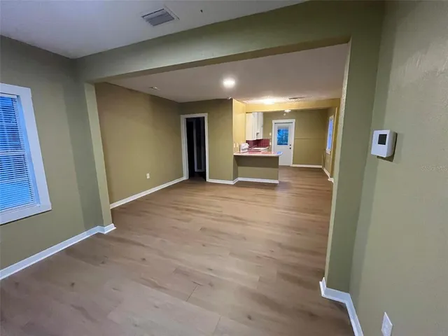 $1,900 | 2013 Ocean View Place, Tampa, FL 33605