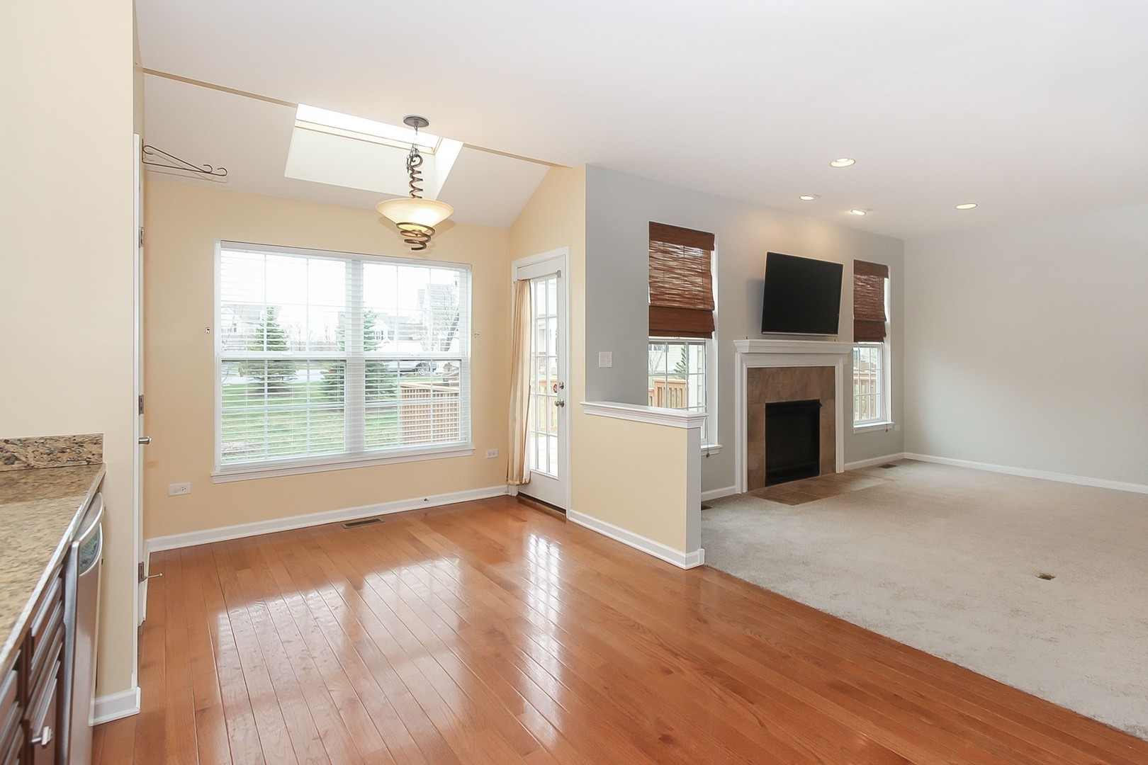 1144 Falcon Ridge Drive Elgin, IL 60124 - Photo 16 of 33