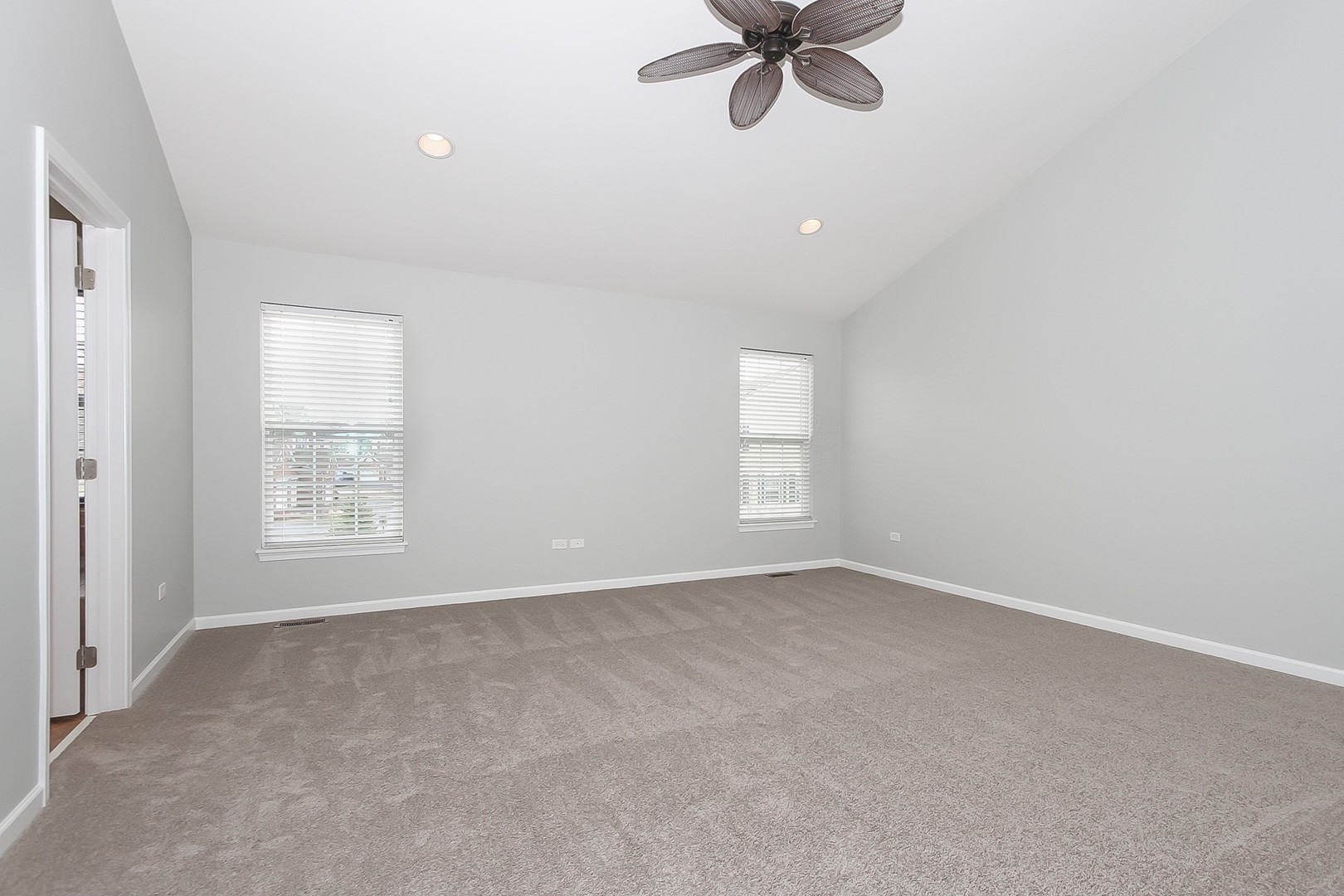 1144 Falcon Ridge Drive Elgin, IL 60124 - Photo 22 of 33