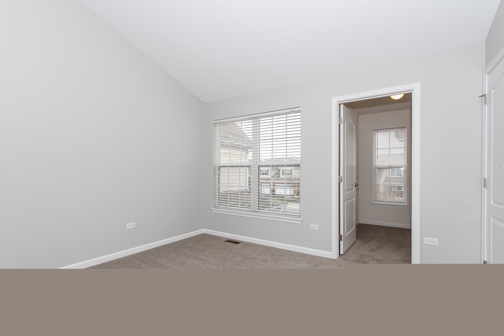 1144 Falcon Ridge Drive Elgin, IL 60124 - Photo 28 of 33