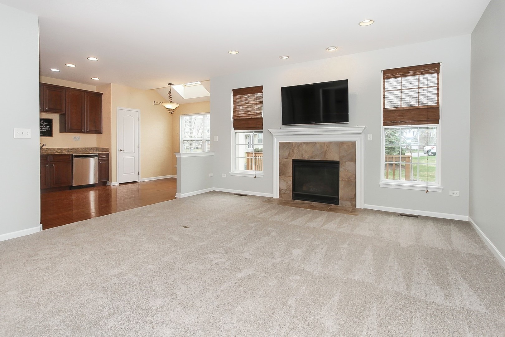 1144 Falcon Ridge Drive Elgin, IL 60124 - Photo 6 of 33