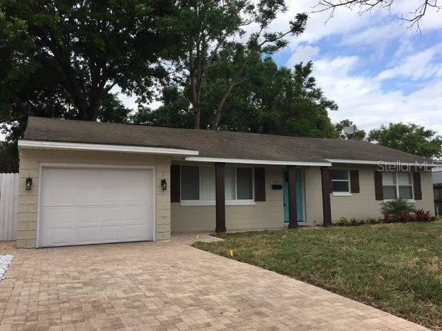 front view of house with a yard