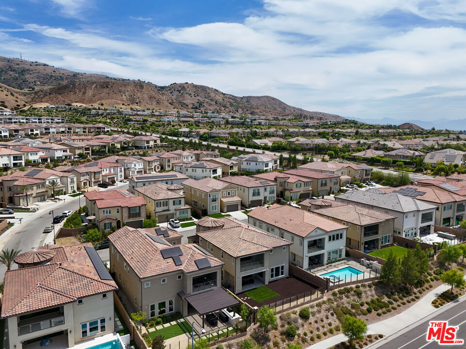 20618 West Wood Rose Court Porter Ranch, CA 91326 - Photo 32 of 44 a view of a city in middle of a city