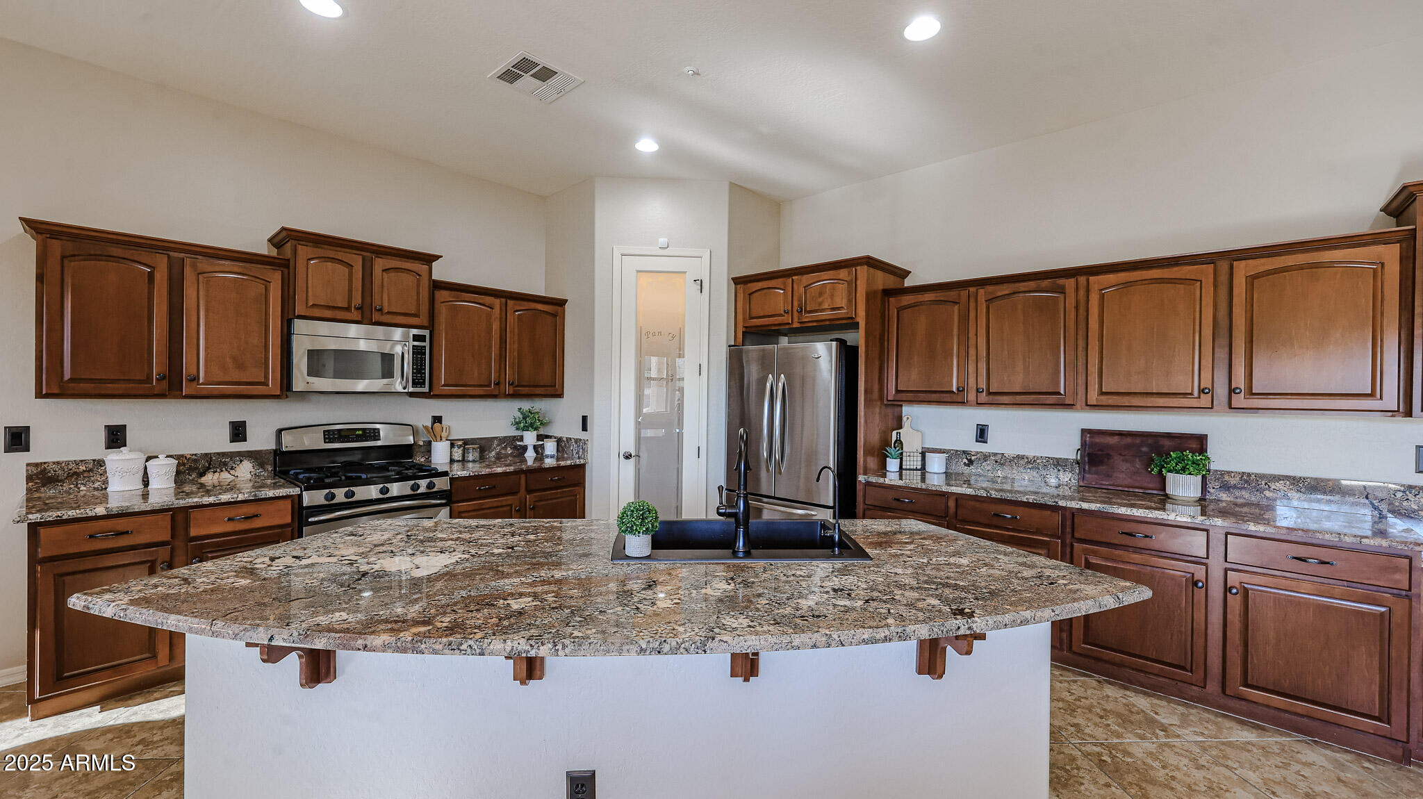 18391 Verdin Road Goodyear, AZ 85338 - Photo 19 of 94 Stainless Steel Appliances