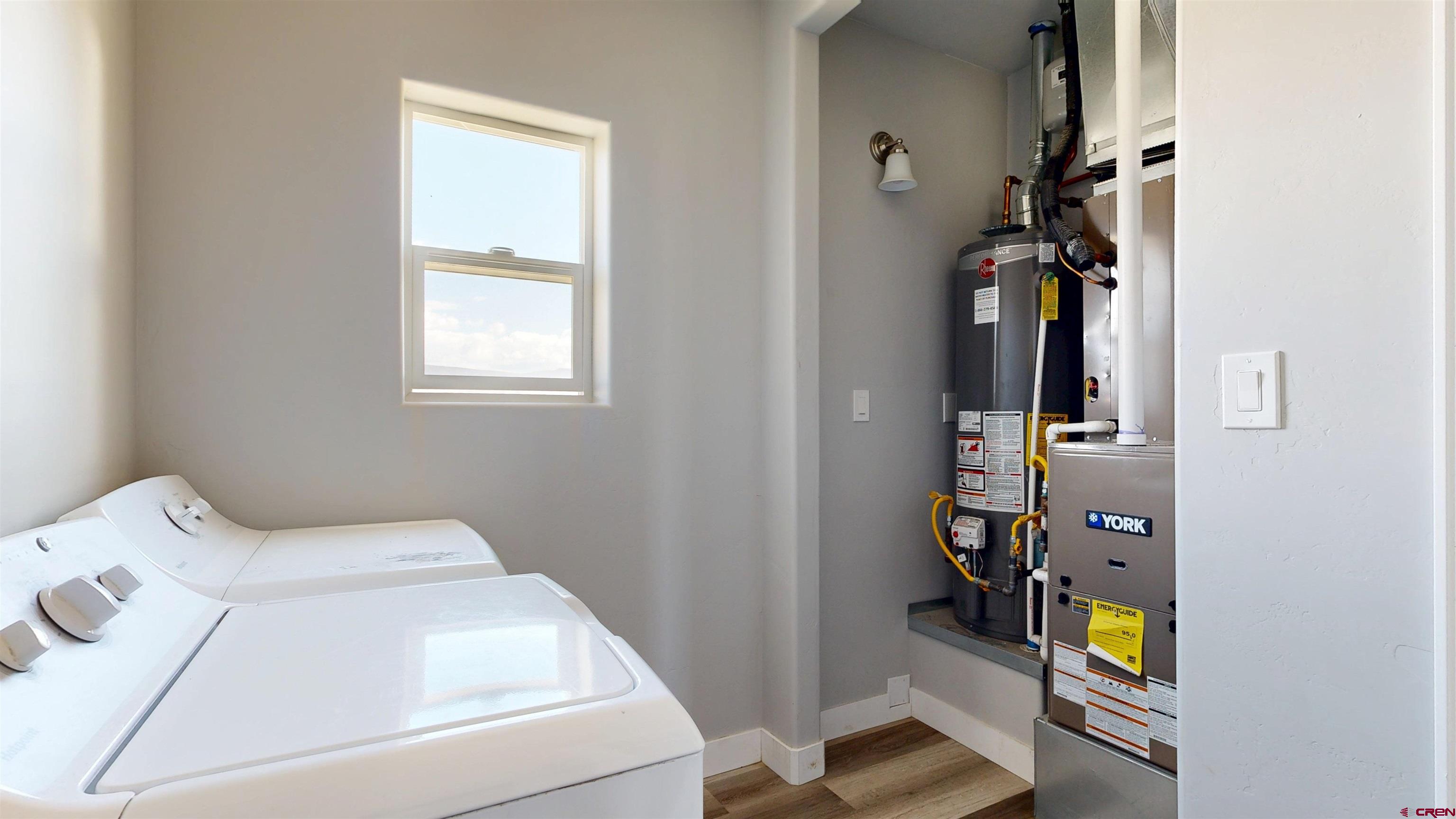 3728 Ruth Lane Delta, CO 81416 - Photo 26 of 34 a bathroom with a bathtub and a shower