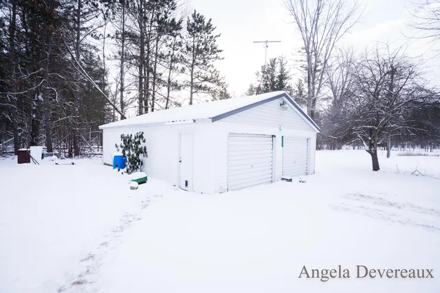 $189,000 | 6040 North Hillman Road, Six Lakes, MI 48886