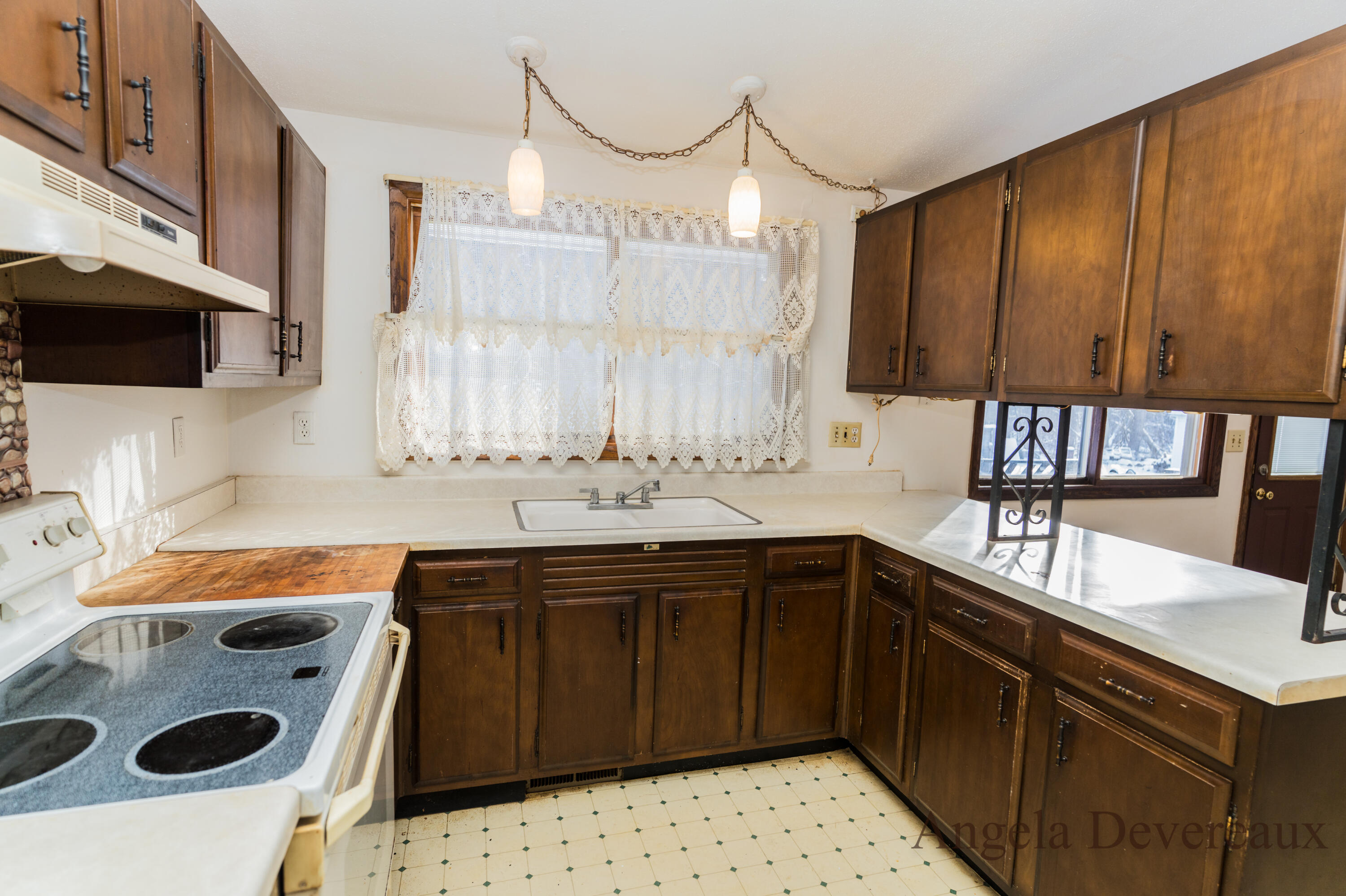 6040 North Hillman Road Six Lakes, MI 48886 - Photo 6 of 35 DSC07803