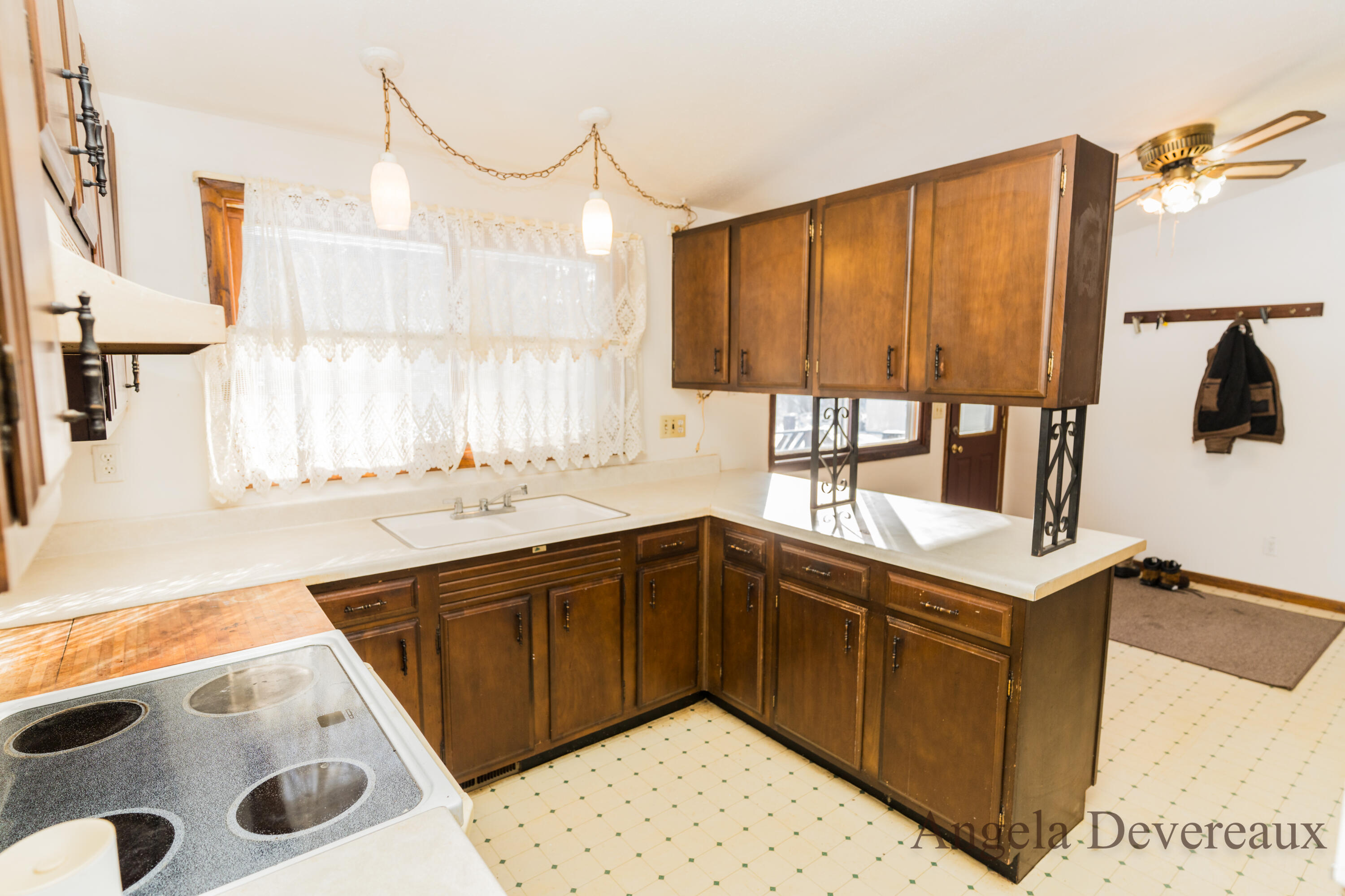 6040 North Hillman Road Six Lakes, MI 48886 - Photo 8 of 35 DSC07801