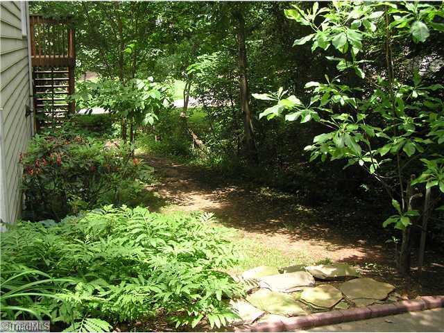 1934 Winding Ridge Road Winston-Salem, NC 27127 - Photo 11 of 15 Yard/Garden.