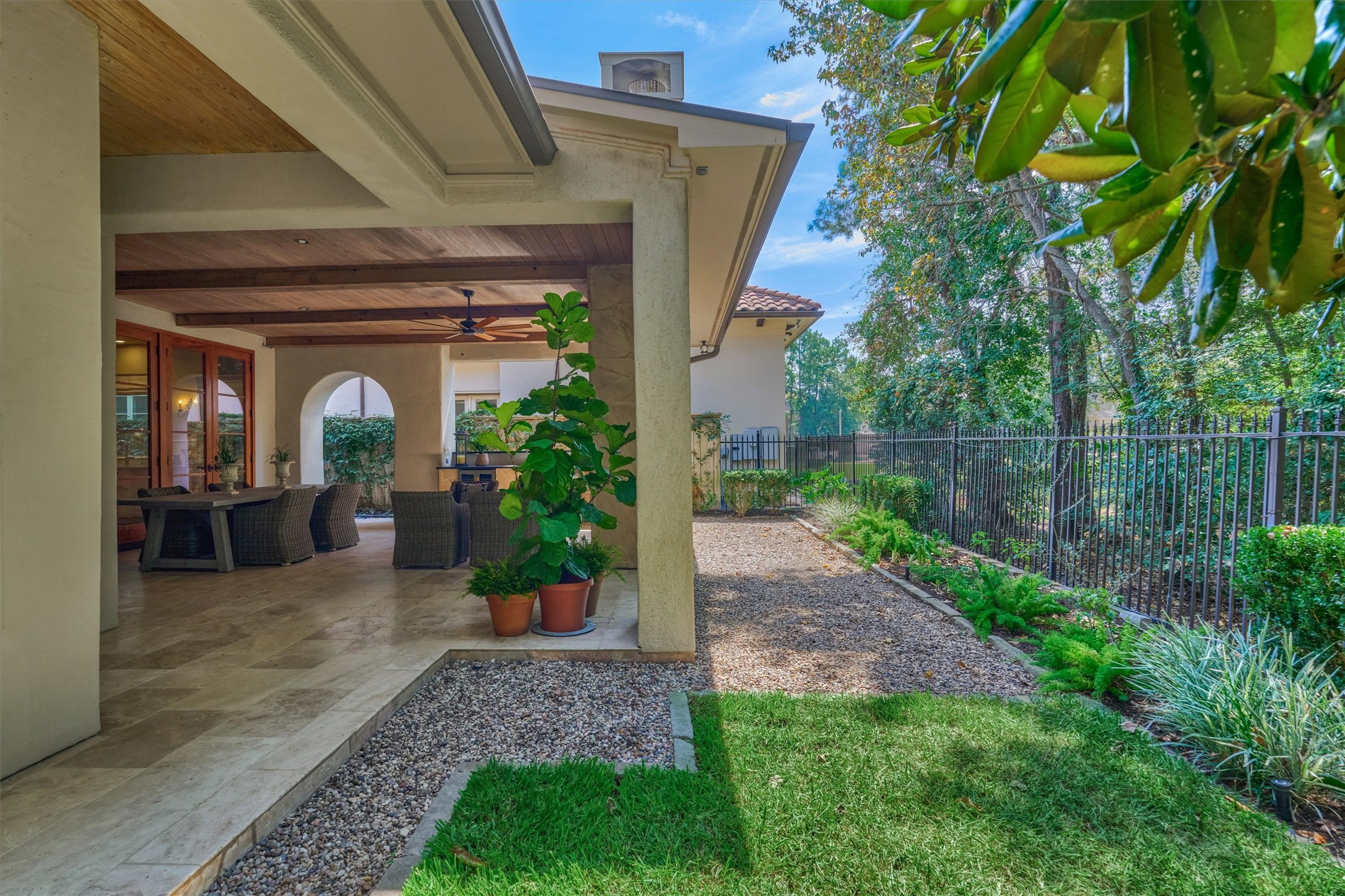 7 Dorset Square The Woodlands, TX 77381 - Photo 35 of 50 Privacy and tranquility.