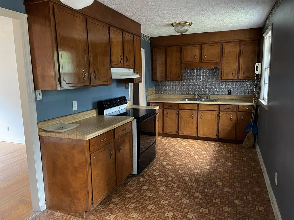 3502 Trolley Line Road Aiken, SC 29801 - Photo 2 of 11