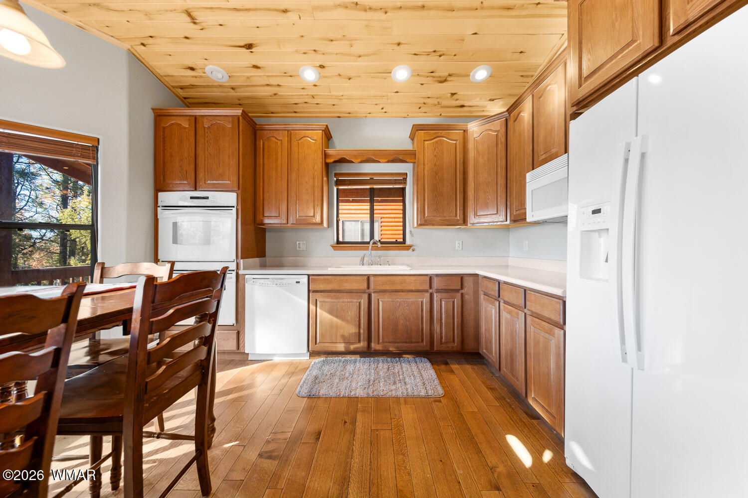 2940 Constellation Lane Overgaard, AZ 85933 - Photo 14 of 86 Functional kitchen
