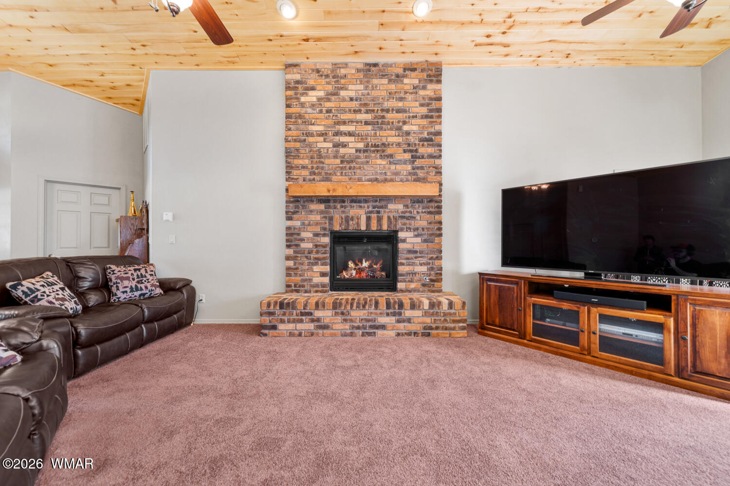 2940 Constellation Lane Overgaard, AZ 85933 - Photo 8 of 86 Gas Fireplace in Great Room