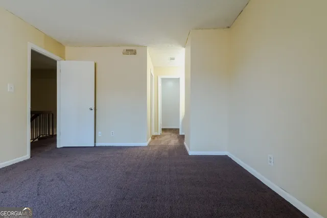 a view of empty room