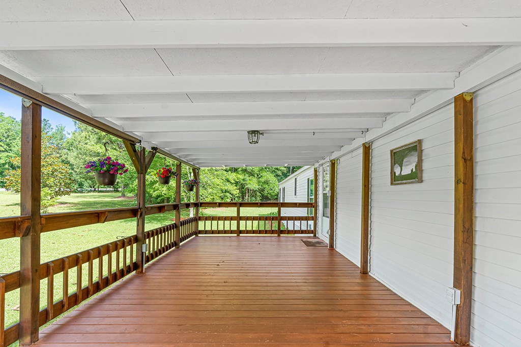 9423 Highway 246 Saluda, SC 29138 - Photo 3 of 20