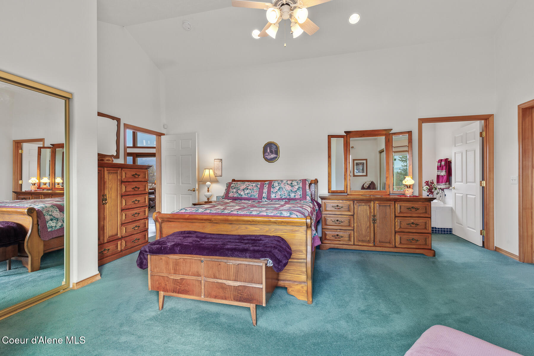 664 Stoneridge Road Blanchard, ID 83804 - Photo 15 of 40 Primary Suite - Main Level