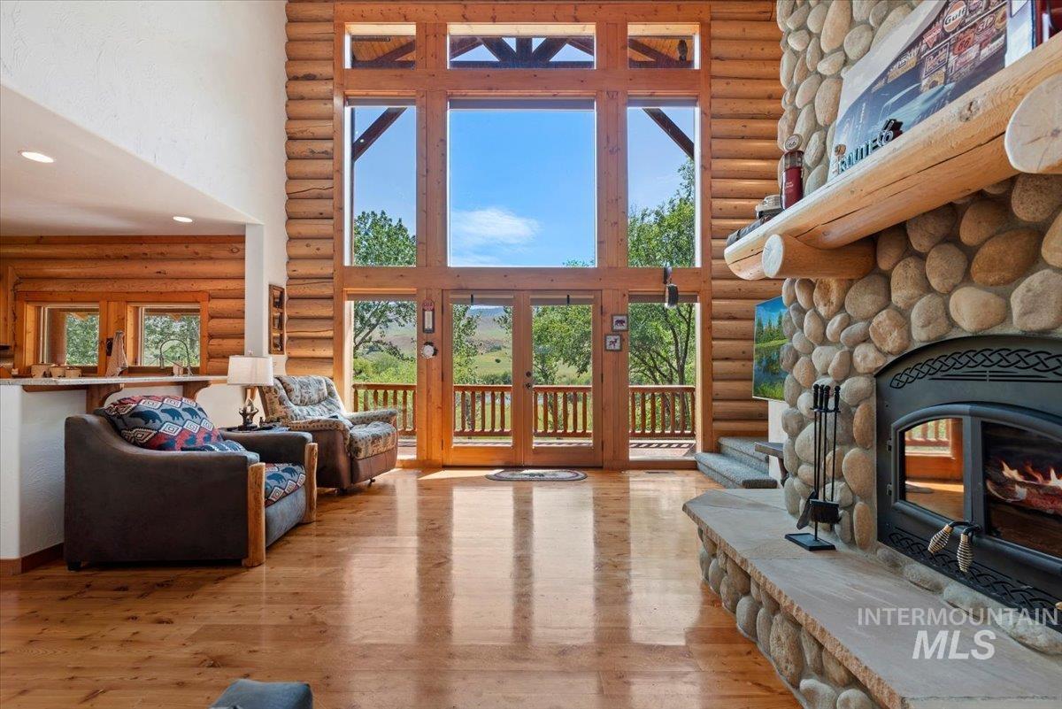 130 Mill Road Horseshoe Bend, ID 83629 - Photo 5 of 49