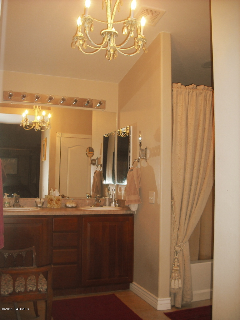 6763 South Star Ridge Place Tucson, AZ 85757 - Photo 10 of 15
