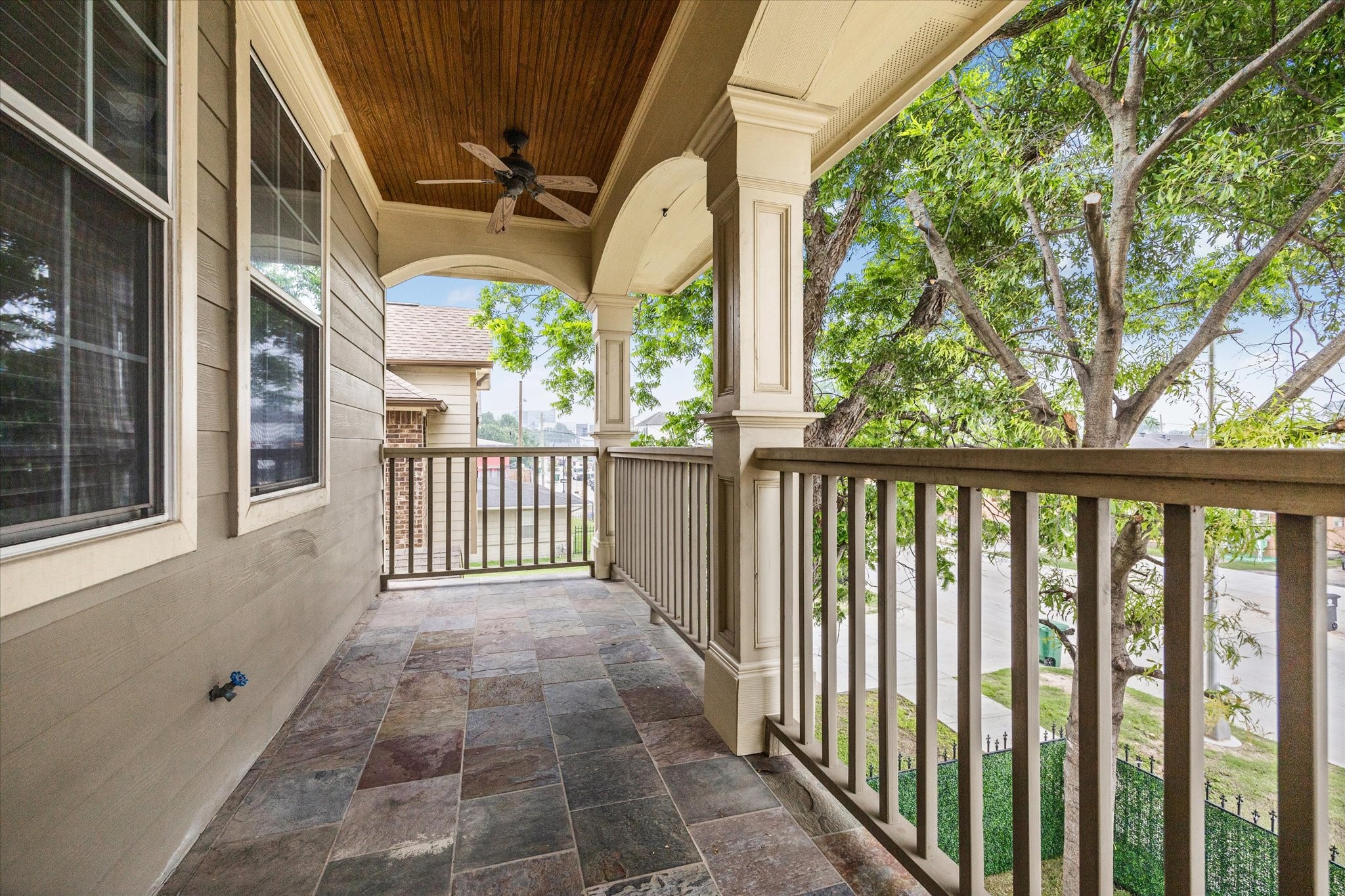 809 West 20th Street Houston, TX 77008 - Photo 22 of 39 a view of a porch with wooden floor and outdoor space