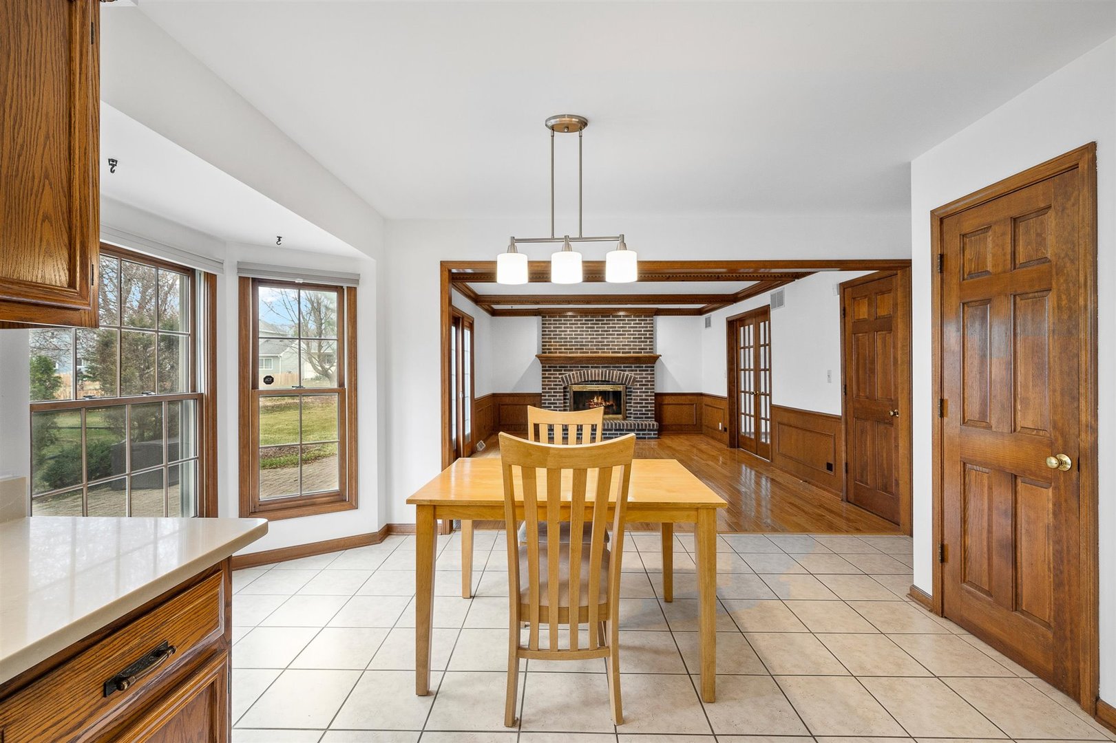 1025 Canyon Run Road Naperville, IL 60565 - Photo 12 of 31