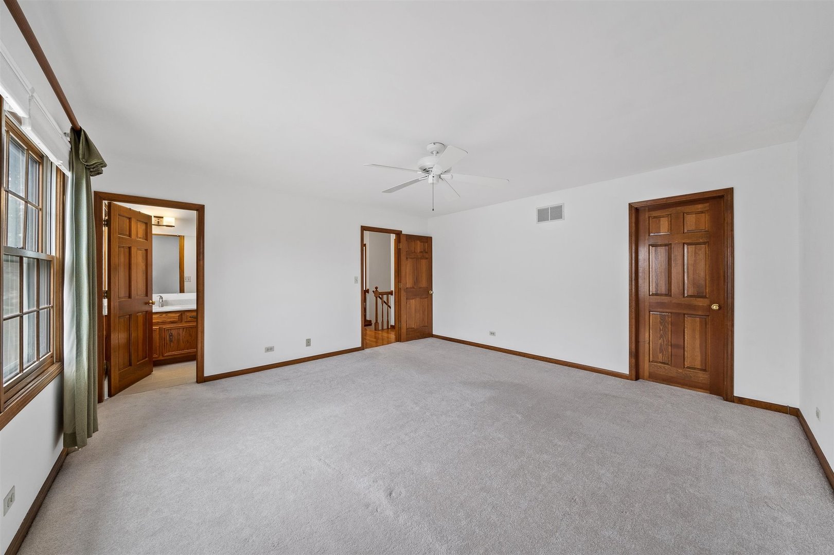 1025 Canyon Run Road Naperville, IL 60565 - Photo 17 of 31