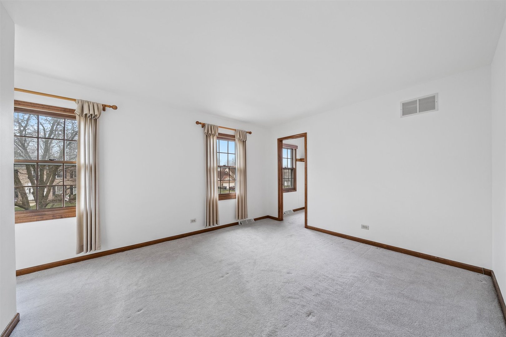 1025 Canyon Run Road Naperville, IL 60565 - Photo 19 of 31