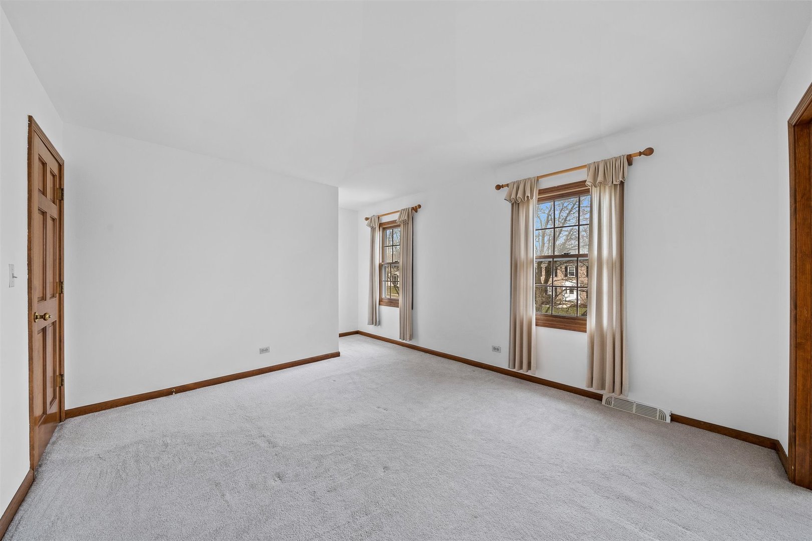1025 Canyon Run Road Naperville, IL 60565 - Photo 20 of 31