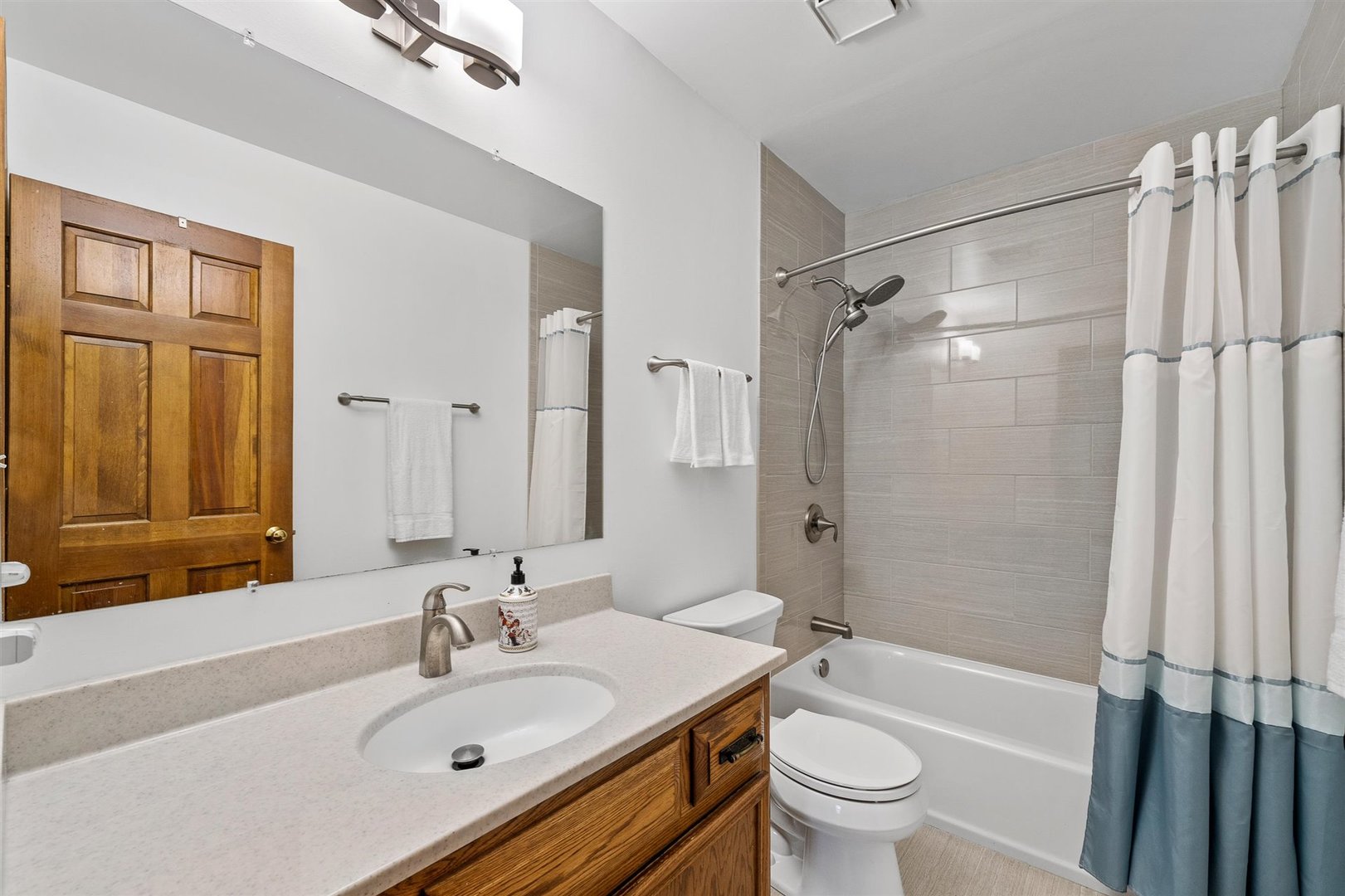 1025 Canyon Run Road Naperville, IL 60565 - Photo 23 of 31