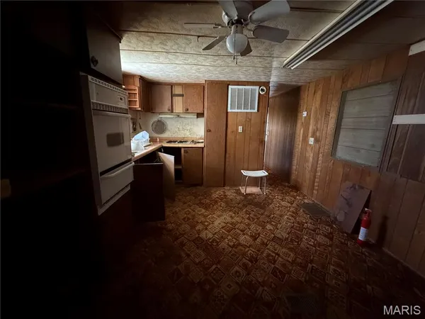 $20,000 | 218 East Jefferson Street, Girard, IL 62640