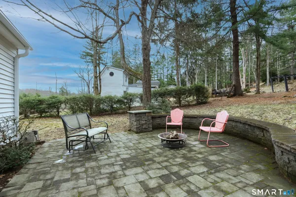 $429,000 | 1 Rockwood Lane, Danbury, CT 06811