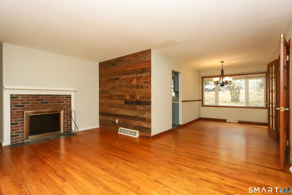 $429,000 | 1 Rockwood Lane, Danbury, CT 06811