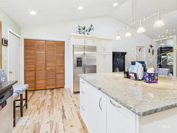 $495,000 | 9 Pond Overlook, Boise, ID 83716