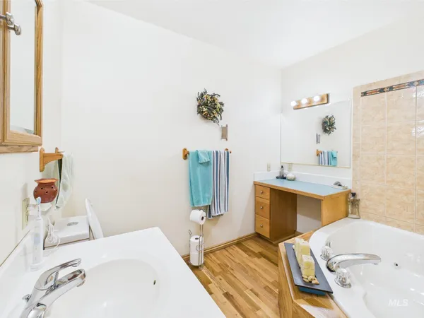 $495,000 | 9 Pond Overlook, Boise, ID 83716