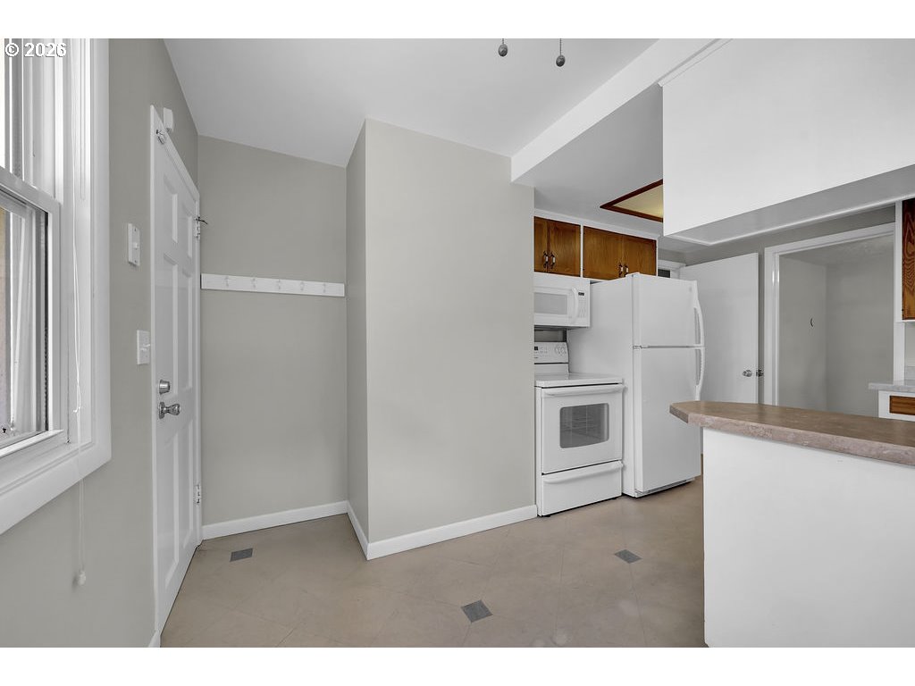 3095 Dapple Way Eugene, OR 97401 - Photo 20 of 48