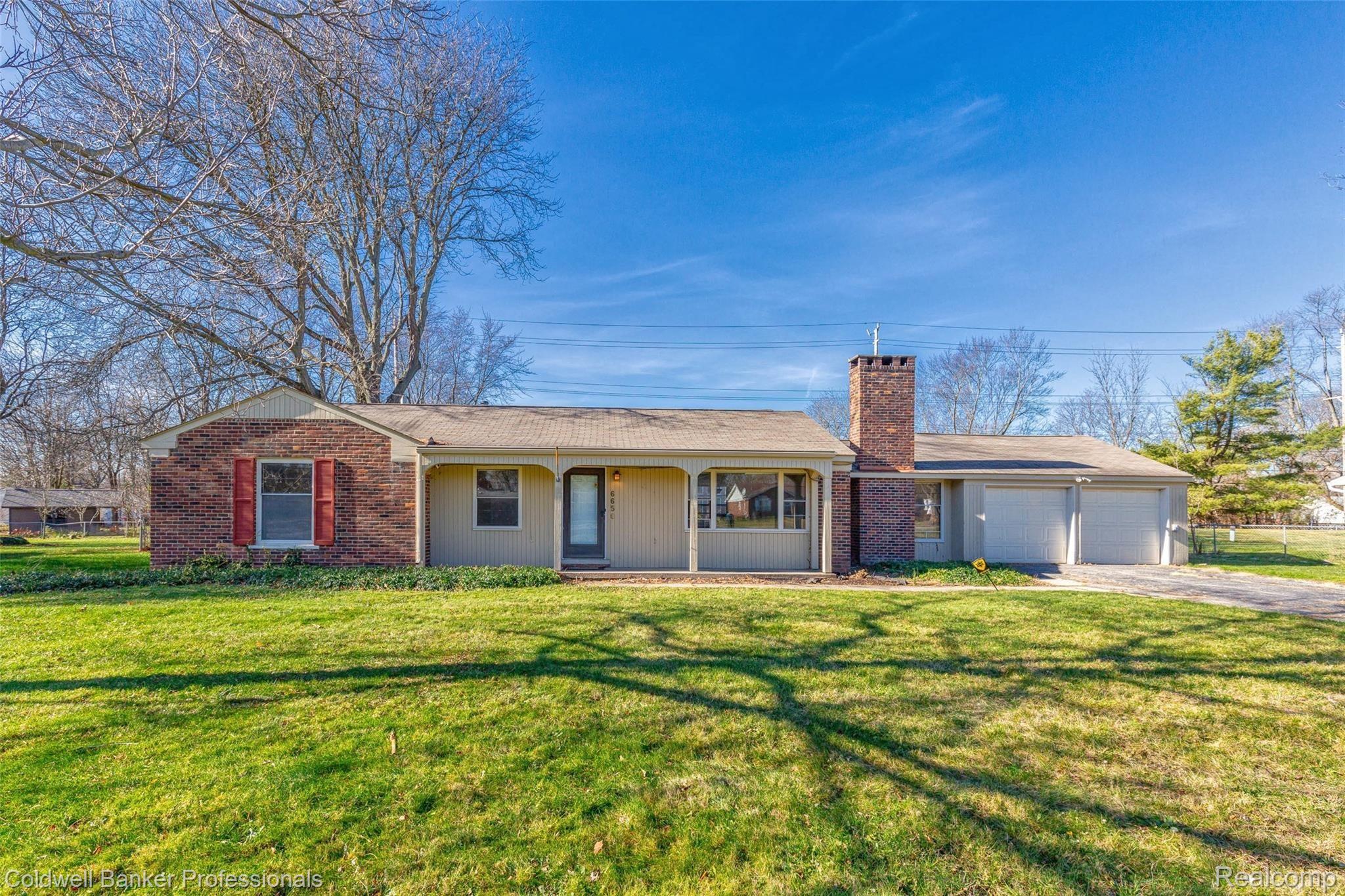 6650 Inkster Road West Bloomfield, MI 48322 - Photo 1 of 38 592A6413.jpg