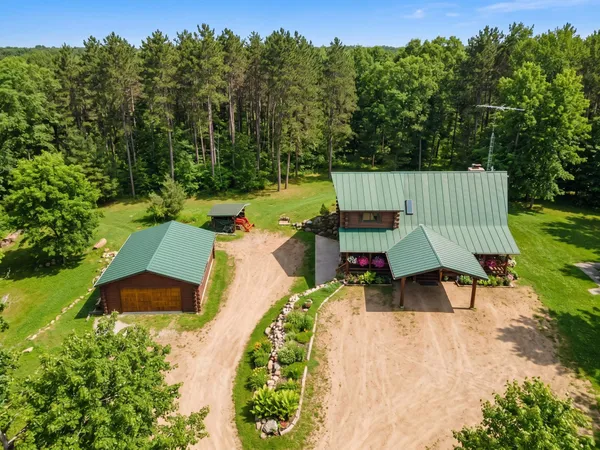 $799,500 | 3206 1st Drive, Oxford, WI 53952