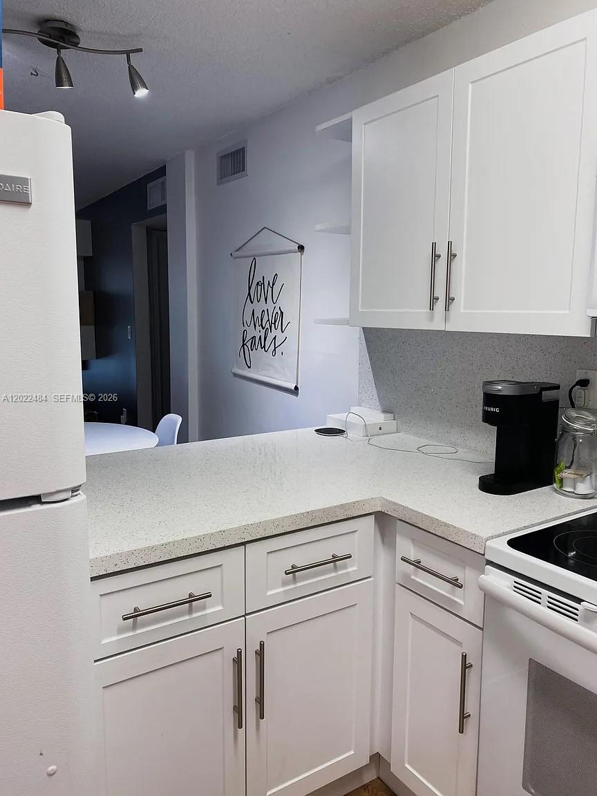 2775 West 52nd Street, Unit 206 Hialeah, FL 33016 - Photo 23 of 28